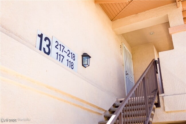 Building Photo - 350 S Durango Dr Unit 217