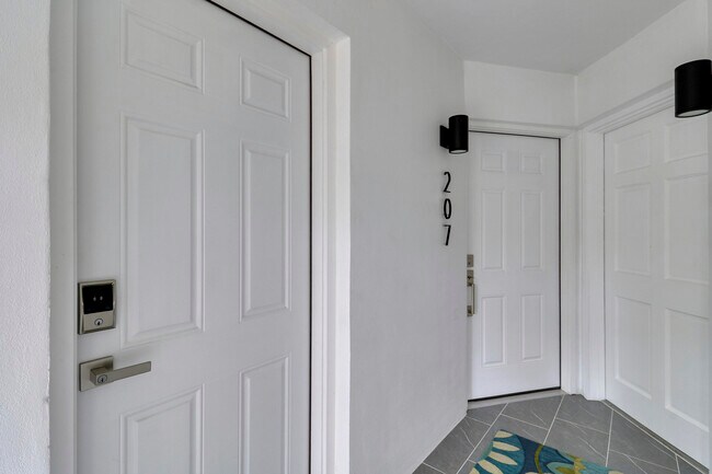 Photo - 1 Garden St Unit 207