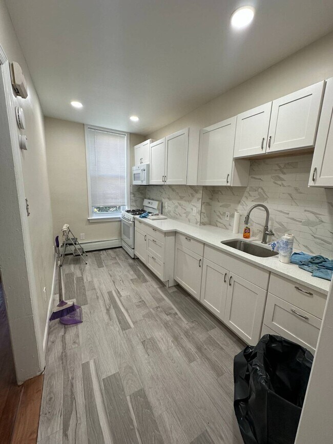 Photo - 66-13 60th Ln