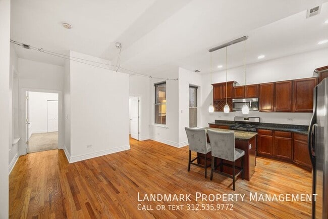 Photo - 4856 S Prairie Ave Unit 2