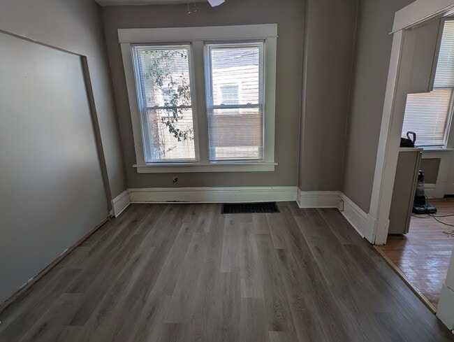 Photo - 324 E 20th Ave