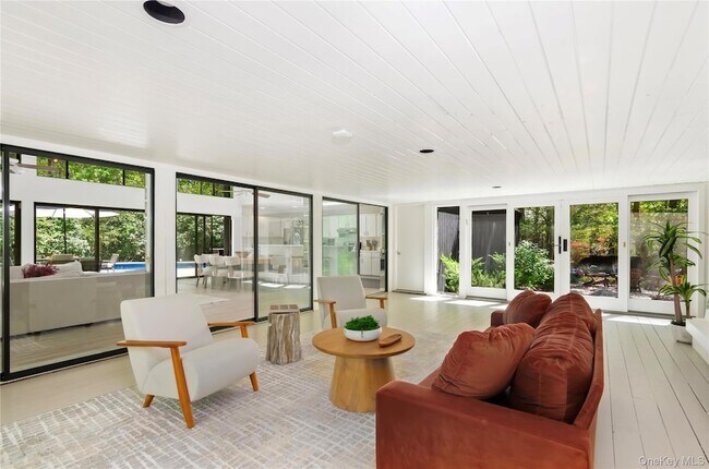 Photo - 24 N Quarter Rd