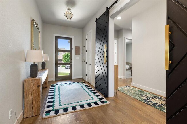 Photo - 1608 Carmine Dr