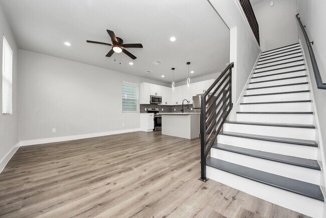 Photo - 19104 Sears Dr