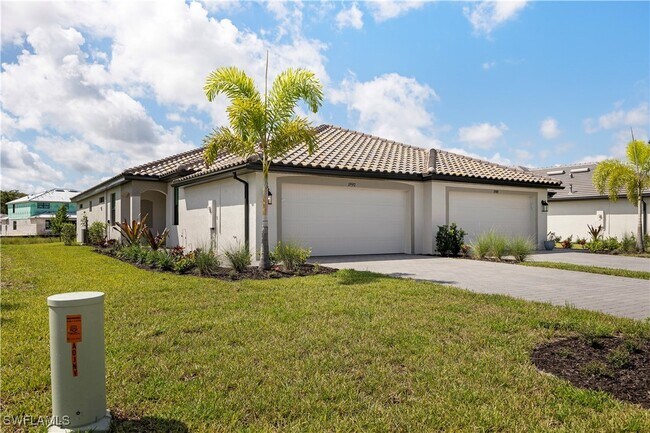 Photo - 19597 Hinkley Dr