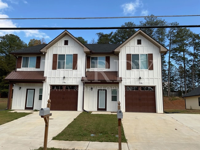 Building Photo - 34 A&amp;B Lyons Dr Unit 34A Lyons Dr Rental