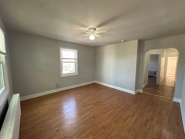 Photo - 1025 17th St NE