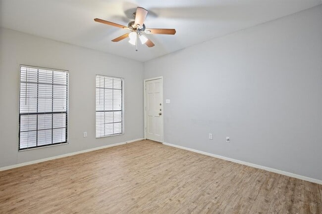 Photo - 2801 Rio Grande St Unit 306