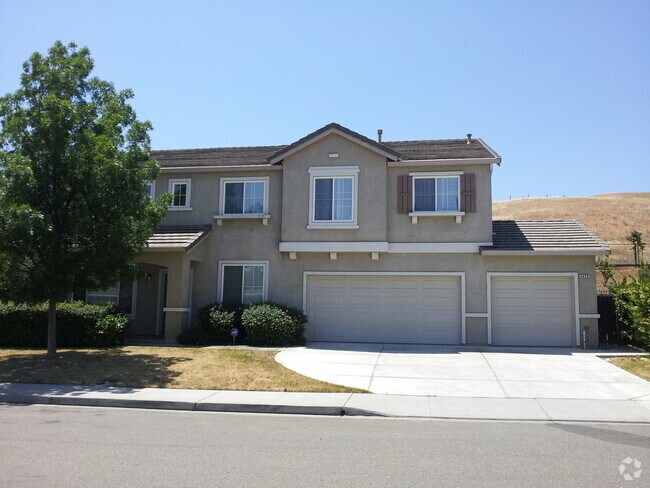 Building Photo - RARE PITTSBURG RENTAL OPPORTUNITY! Beautif...