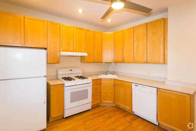 Building Photo - 1738 W Nelson St Unit 2 Rental