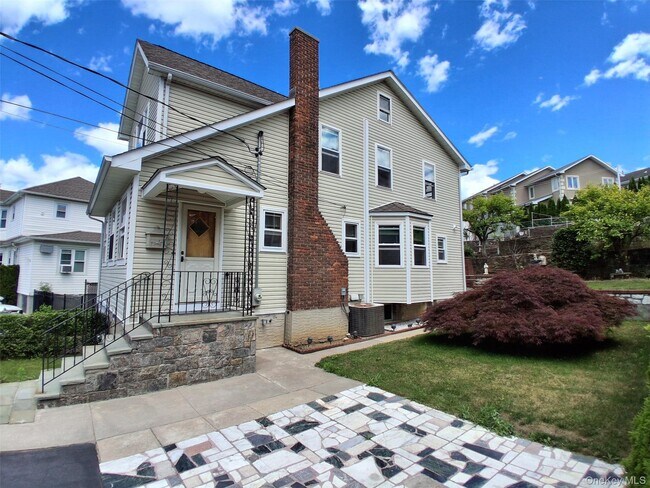 Photo - 16 Richardson Pl