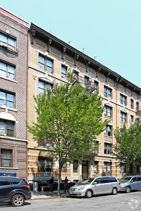 Photo - 150-152 Vermilyea Ave Apartments