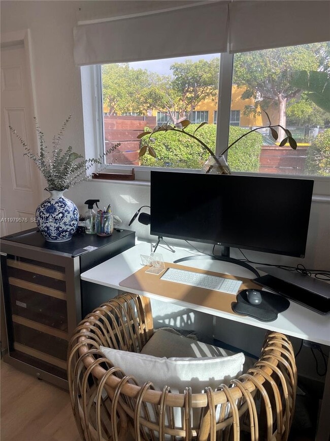 Photo - 2421 SW 26th Terrace Unit 2