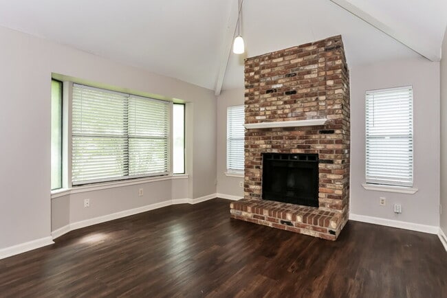 Photo - 101 Colony Dr