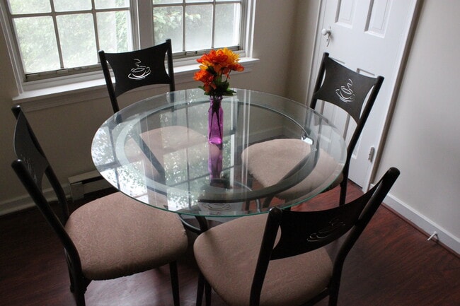 Photo - 211 E Glebe Rd Unidad C