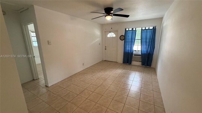 Photo - 4940 SW 28th Terrace Unidad S