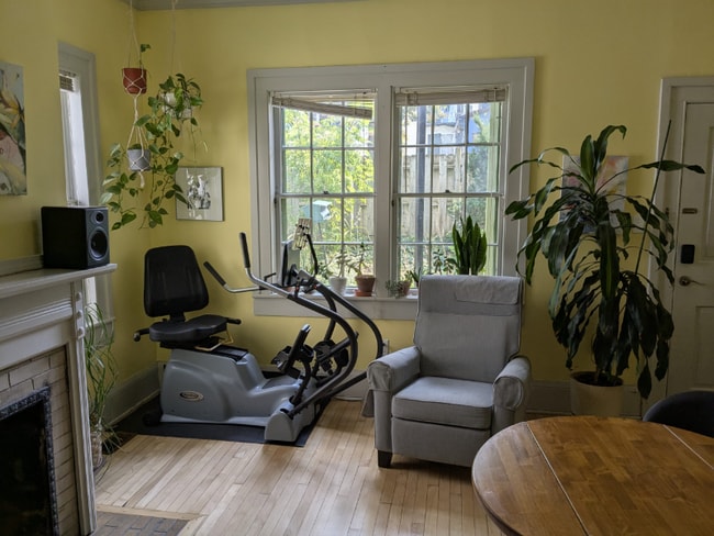 Photo - 506 N State St