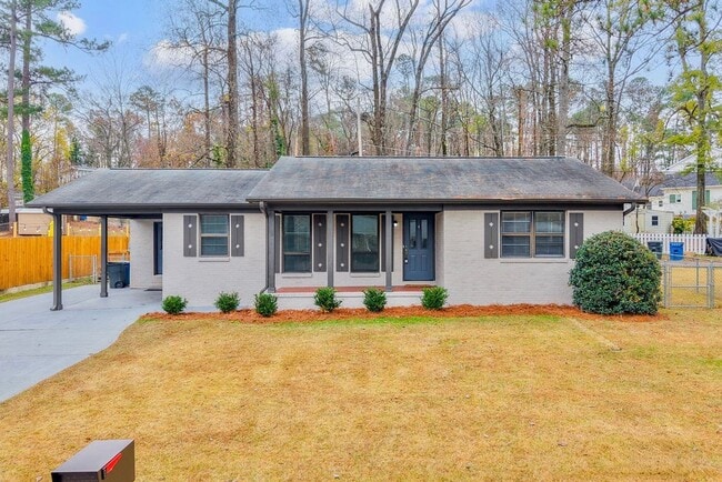 Building Photo - ?969 Oak Grove Road West Homewood!