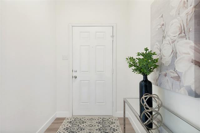 Photo - 138 Lipan St