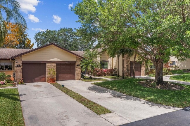 Photo - 160 Ramblewood Cir House