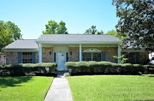 Photo - 6011 Arboles Dr