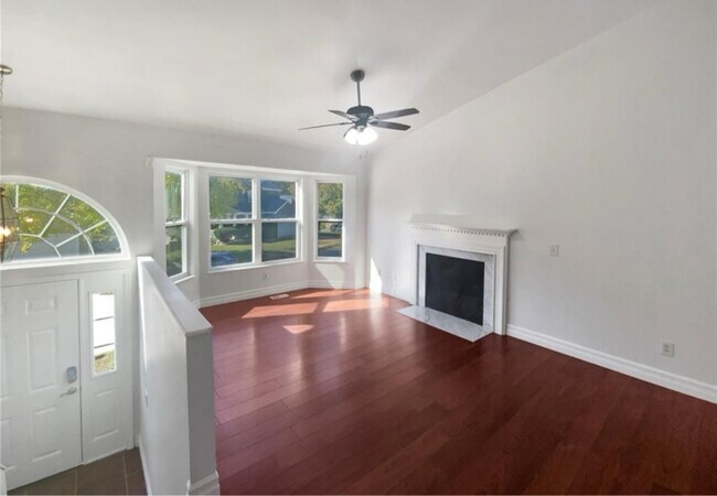 Photo - 747 Highland Ave