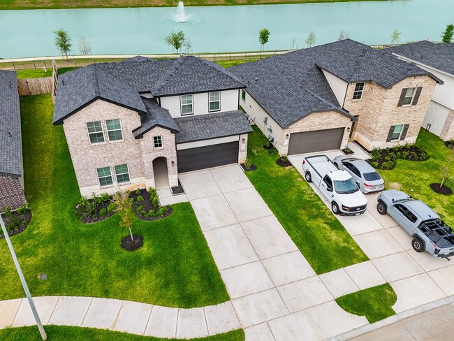 Building Photo - 3930 Winterbourne Wy