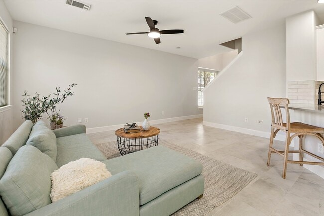 Photo - 10 Scenic Brook Ct