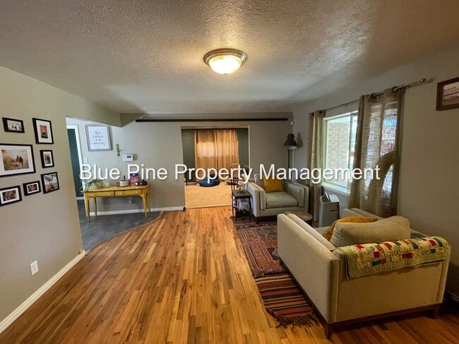 Photo - 455 Linden Dr