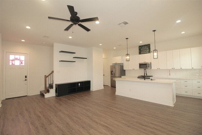 Photo - 1218 Mcneil St