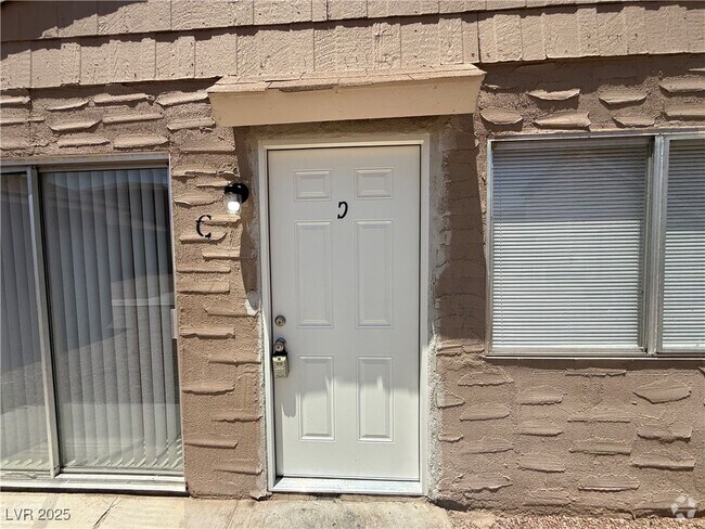 Building Photo - 5208 Greene Ln Rental