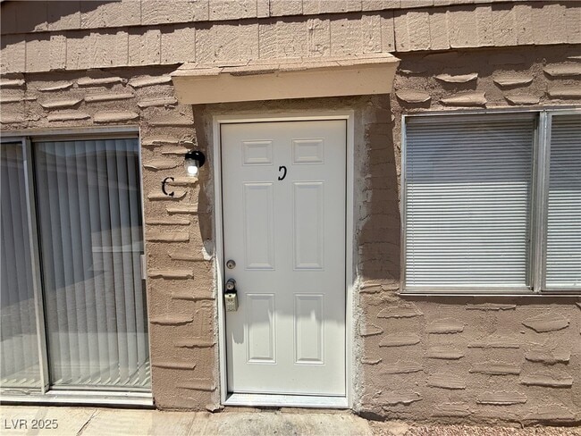 Building Photo - 5208 Greene Ln