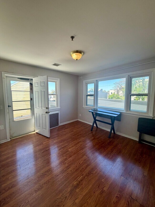 Photo - 73 Congress St Unit 2