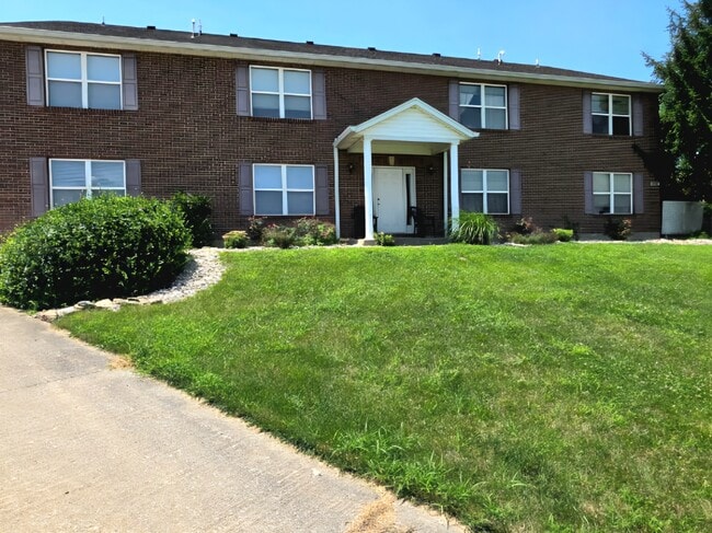 Building Photo - 736 Charlton Ct Unit 1 Rental
