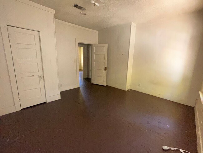 Photo - Cute 3 bedroom duplex