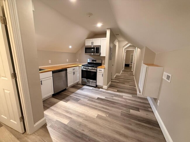 Photo - 52 Myrtle Ave Unit #3