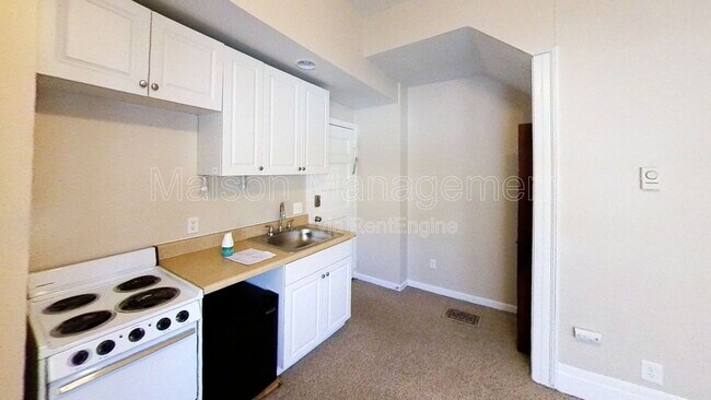 Photo - 51 Rutgers St Unit Apartment 4
