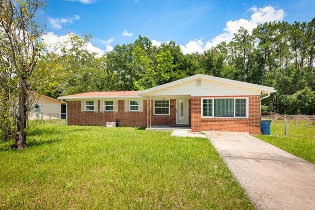 Building Photo - 11057 Bluehill Dr Rental