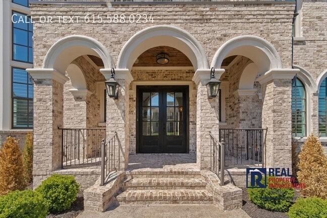 9220 Lehigh Dr