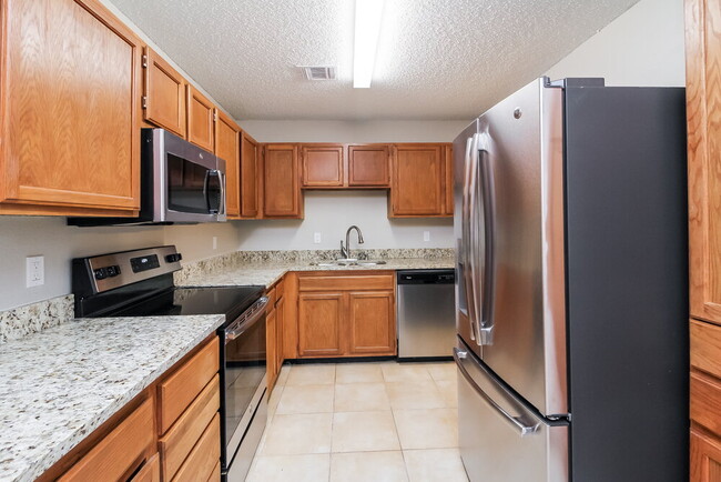 Photo - 8440 Auburn Dr