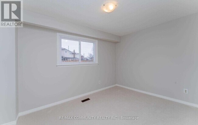 Photo - 58 Rainbow Ridge Ave