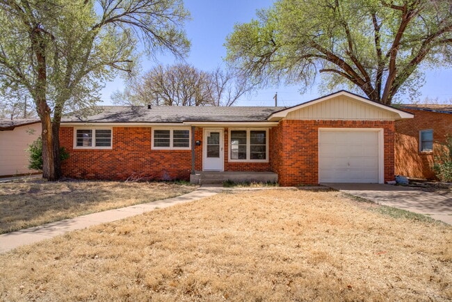 Building Photo - Beautiful Home in Central Lubbock