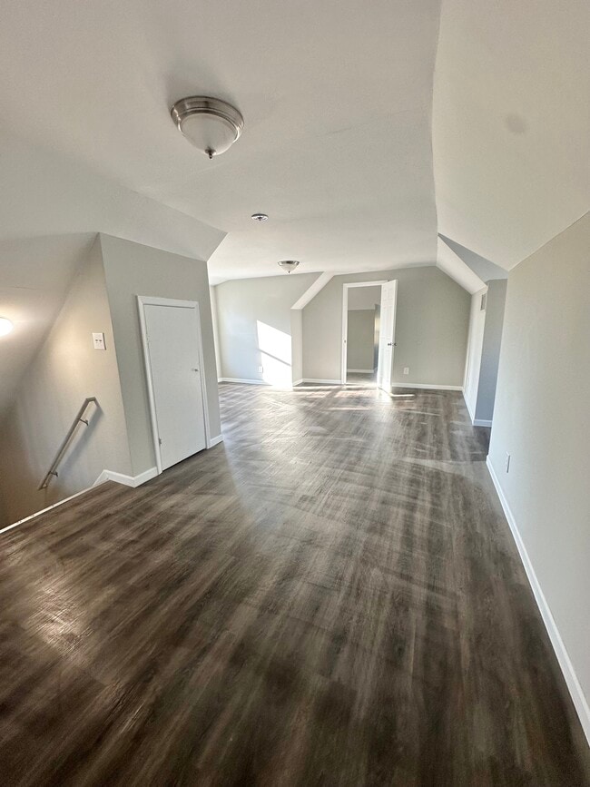 Loft - 349 Westminster St Unit 349