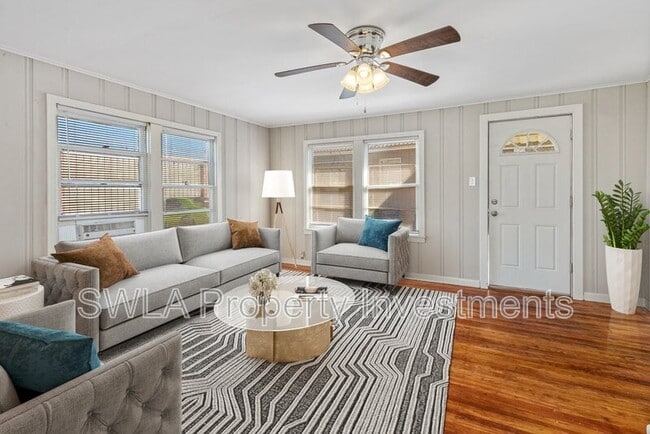 Photo - 218 E Thomas St