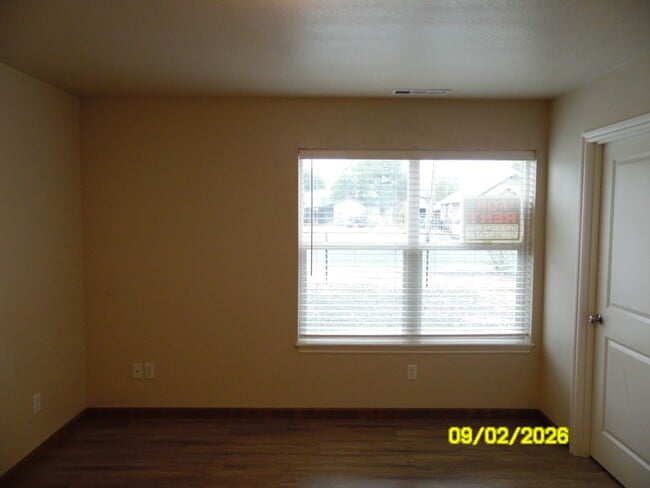Photo - 2340 W McAndrews Rd
