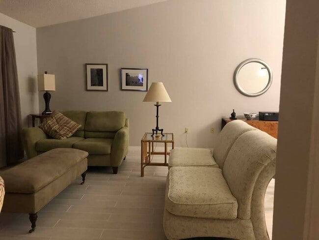 Living room - 1211 Capri Isles Blvd Unit 125