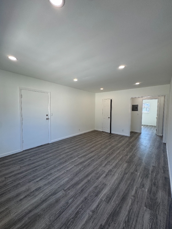Photo - 15029 Burbank Blvd Unit 4