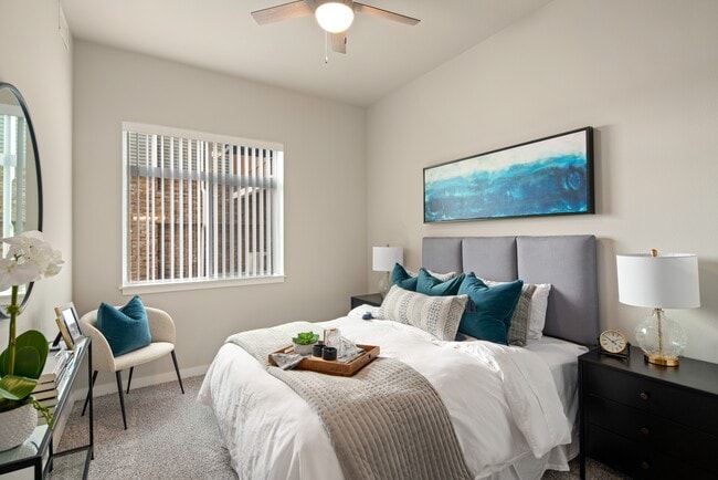 Warm & Inviting Bedrooms With Walk In Closets