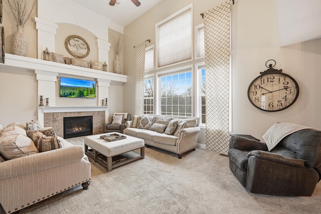 Photo - 1815 Mountainview Ct