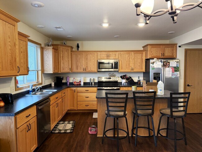 Photo - 4 Bedroom Duplex for Rent